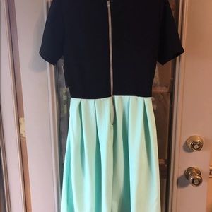LuLaRoe Dresses - Lularoe Amelia Dress NWT LuLaRoe Dresses - Lularoe Amelia Dress NWT